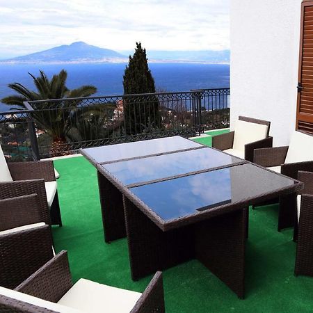Villa Marylise Sorrento Bagian luar foto