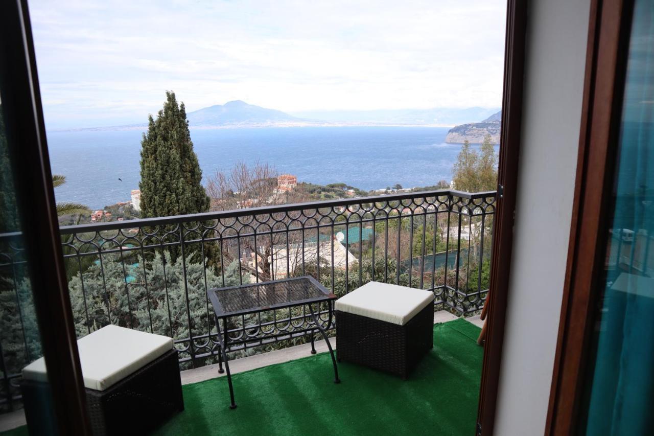 Villa Marylise Sorrento Bagian luar foto