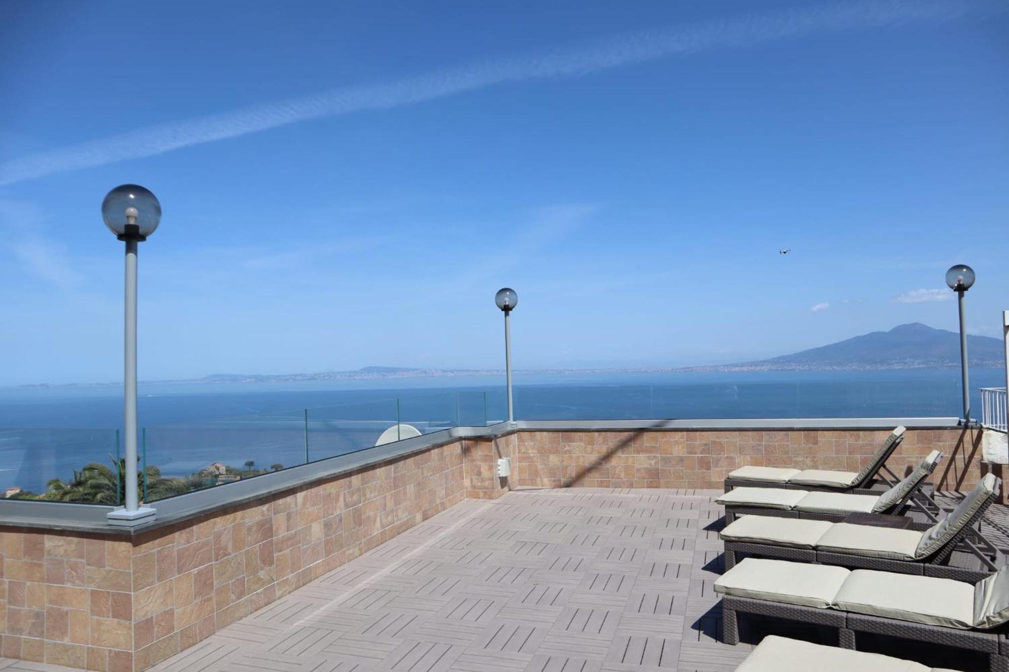 Villa Marylise Sorrento Bagian luar foto